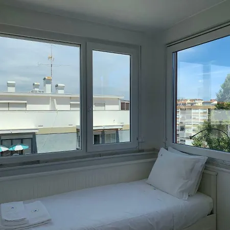 From Topfloor Watching The Bay Апартаменты *
